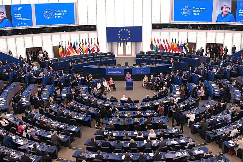 Vista interior do Parlamento Europeu em Estrasburgo, 19 de maio de 2026