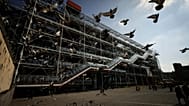 Τα έργα του διάσημου παρισινού κέντρου ταξιδεύουν σε όλο τον κόσμο κατά τη διάρκεια των εργασιών