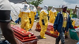 Ebola en RDC : le gouvernement en appelle à l'aide internationale