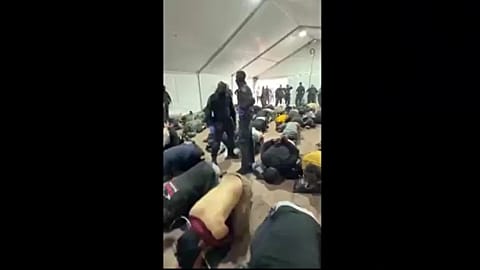İsrail güvenlik bakanı, gözaltındaki filo eylemcileriyle alay eden videolar yayımladı