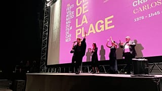 Jeanette ressuscite l’hymne culte du film « Porque te vas » à Cannes