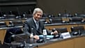 Венсан Боллоре позирует перед началом слушаний парламентской комиссии по расследованию в Национальном собрании в Париже. (AP Photo/Тибо Камю)