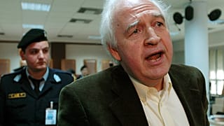 Ο Γιωτόπουλος το 2005 στο δικαστήριο