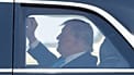 Prezydent Donald Trump w swojej limuzynie w bazie Andrews, 20 maja 2026 roku
