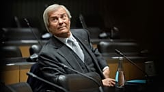 Vincent Bolloré assiste à une audition devant une commission d'enquête parlementaire à l'Assemblée nationale, à Paris, le mercredi 13 mars 2024
