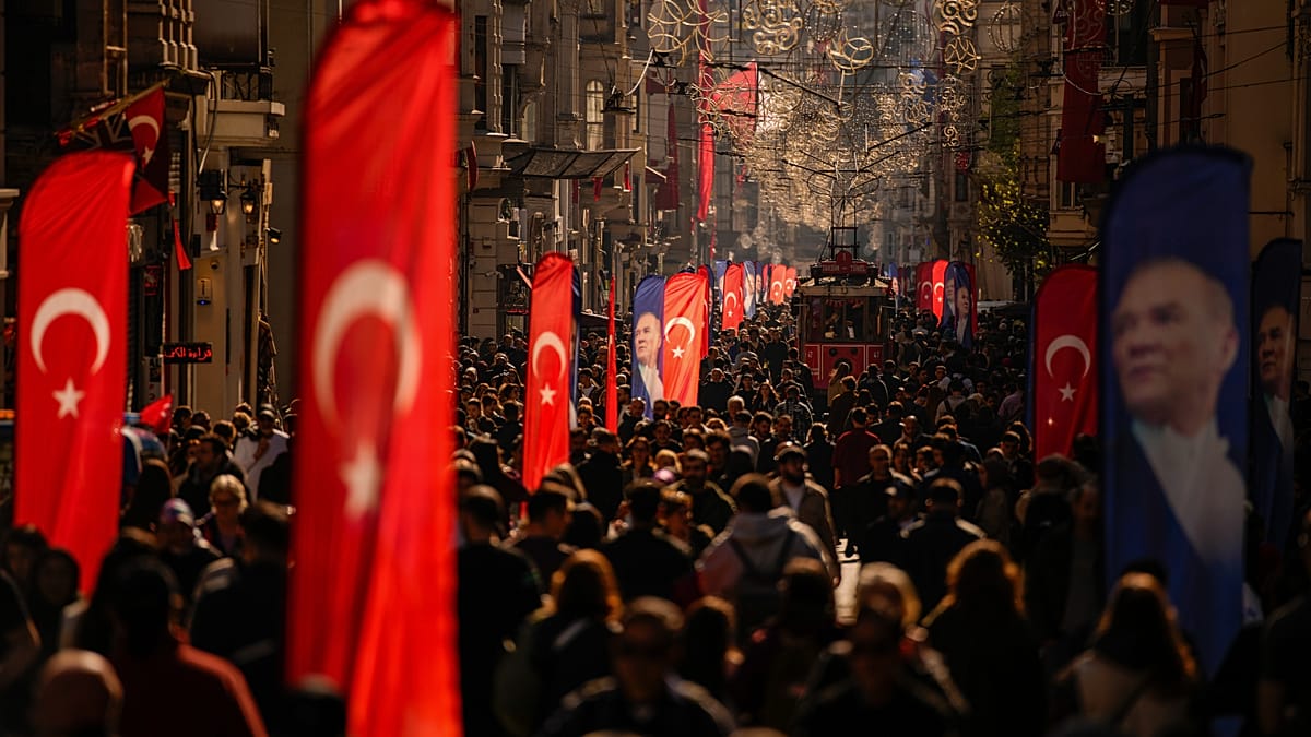 Τριπλασιάστηκαν οι επισκέψεις Τούρκων στην Ελλάδα ενώ περιορίζονται αυτές των Ελλήνων στην Πόλη