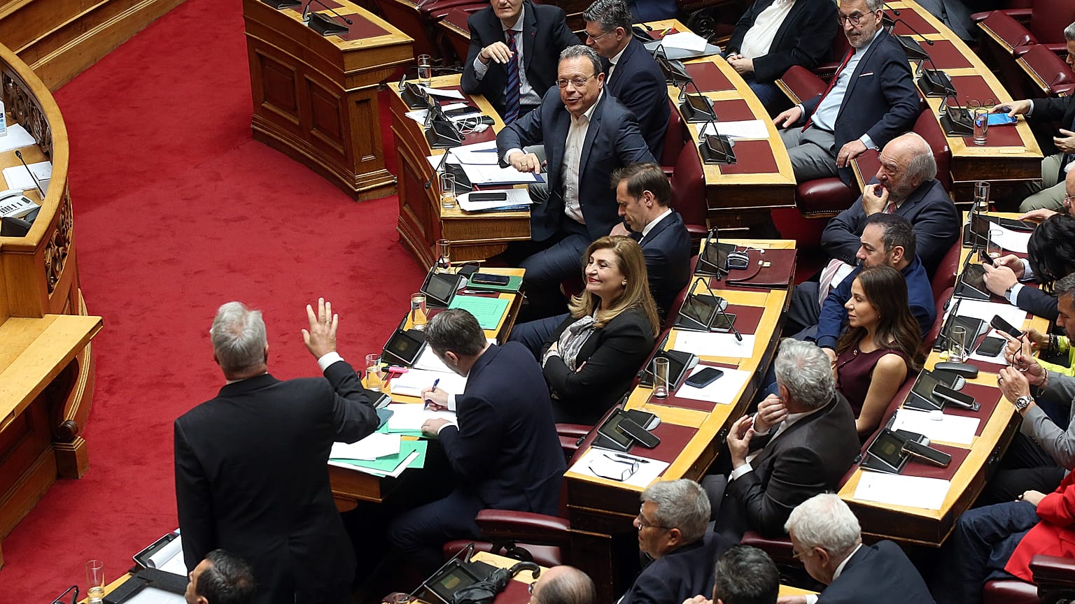 Συζήτηση στην ελληνική βουλή
