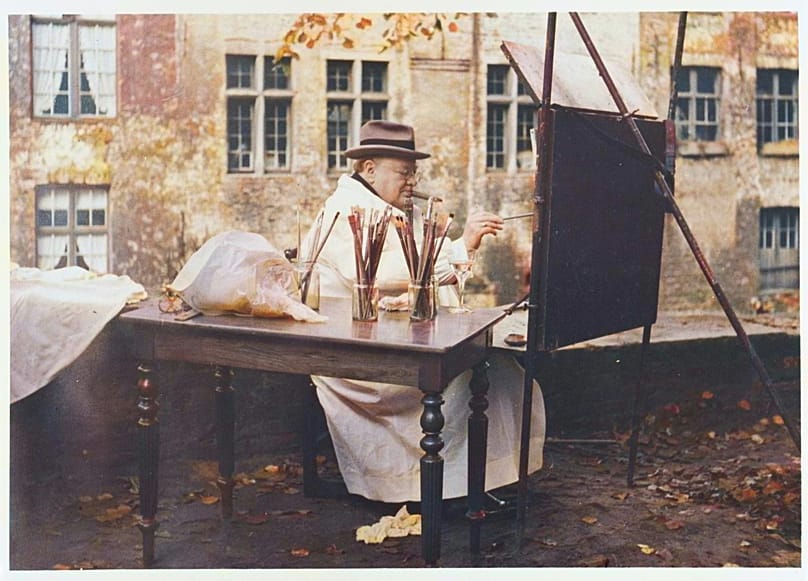 Sir Winston Churchill pintando en Bélgica, septiembre de 1946