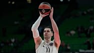 Real Madrid'li Mario Hezonja, 22 Mayıs 2026 Cuma günü Yunanistan'ın Atina kentinde Valencia ile Real Madrid arasında oynanan Euroleague yarı final basketbol maçında görüntülen
