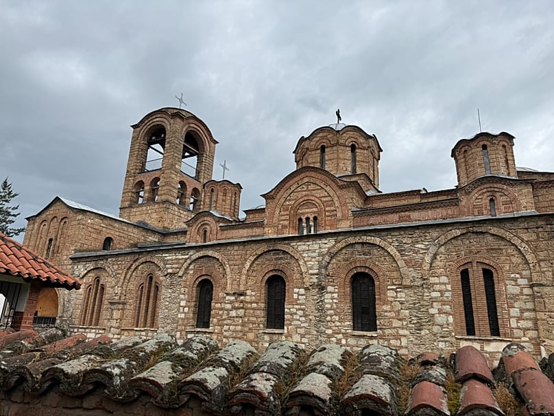 Les photos sont interdites à l’intérieur de l’église Notre-Dame-de-Ljeviš, mais rassurez-vous : les fresques sont incroyables
