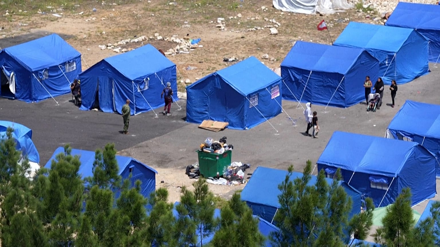 Libanon: Behörden richten Notunterkünfte im Freien in Beirut ein