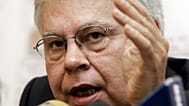 ARCHIVO: El ex presidente español Felipe González durante una conferencia de prensa en Escazú, Costa Rica, el 25 de enero de 2006.