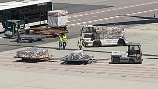 Le salme degli italiani morti alla Maldive rientrate a Malpensa