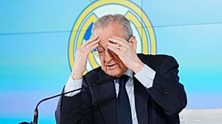 El presidente del Real Madrid, Florentino Pérez, gesticula durante una rueda de prensa en Madrid, el martes 12 de mayo de 2026. (Foto AP/Bernat Armangue)