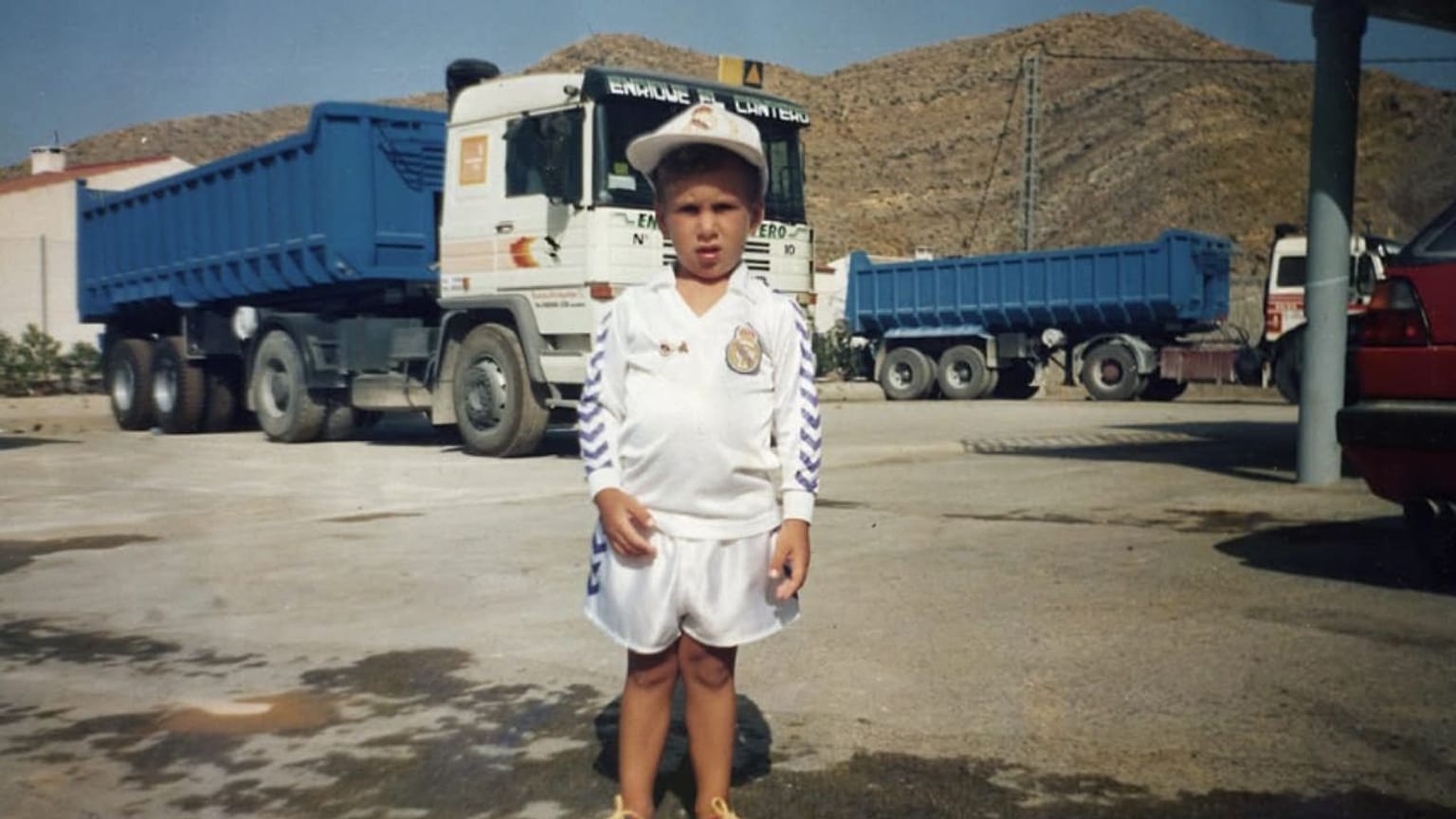 Enrique Riquelme, de niño, en una foto compartida en su Instagram 