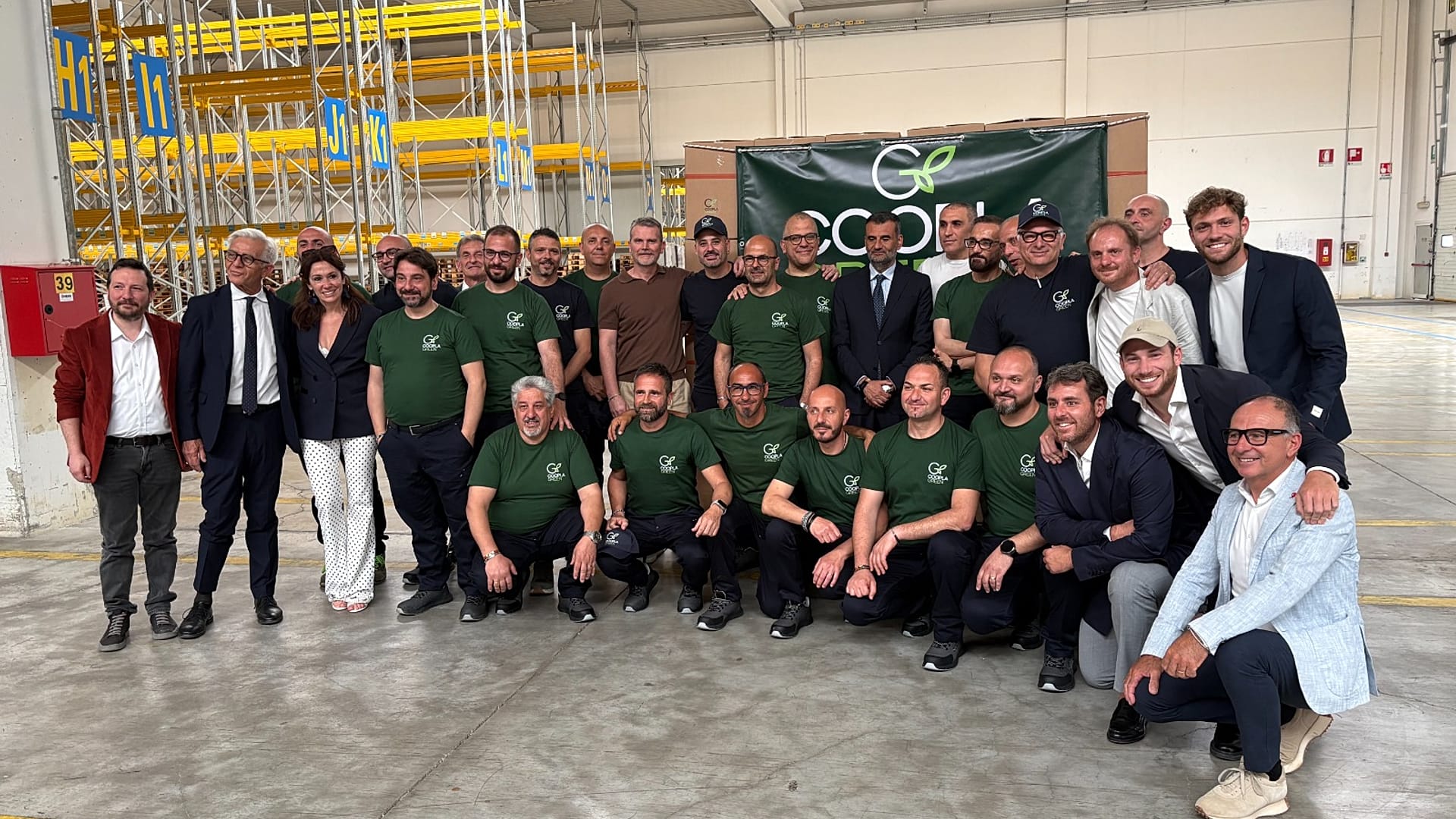 Italien: Wie entlassene Arbeiter ihre Fabrik retteten Italien: Wie entlassene Arbeiter ihre Fabrik retteten