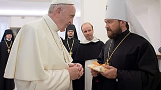 Папа Франциск и Иларион (Алфеев). 26 сентября 2017 года. (L'Osservatore Romano/Pool via AP)