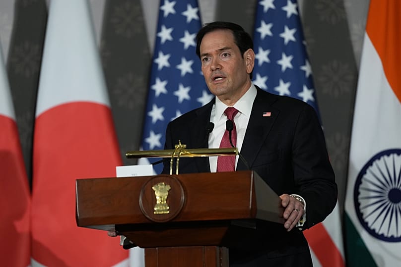 Sekretarz stanu USA Marco Rubio rozmawia z dziennikarzami po spotkaniu ministrów formatu Quad w Hyderabad House w Nowym Delhi, 26 maja 2026 r.