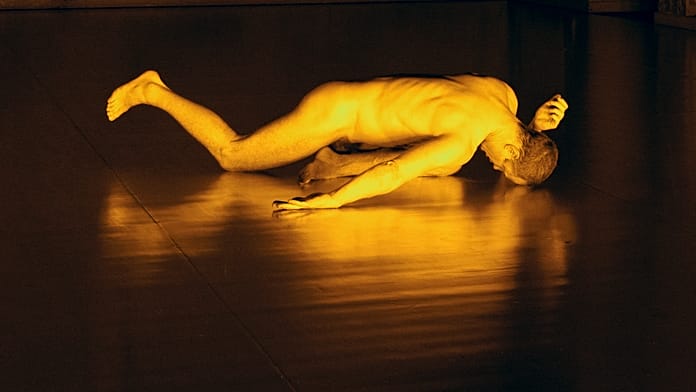 Don't take this lying down: Trauma explored at the Kunstenfestival des Arts in Brussels