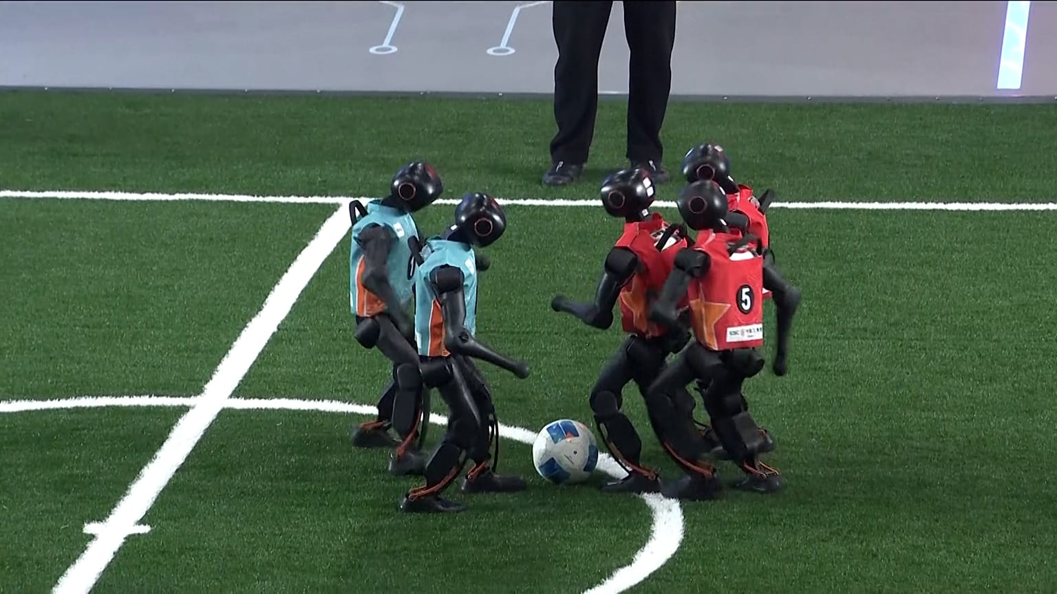 Humanoid robots face off in Beijing’s first high school football final
