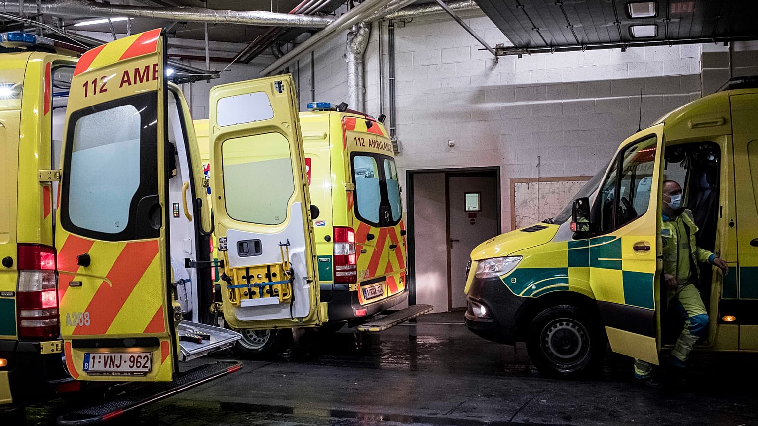 Belgien: Zug rammt Schulbus – Unter den 4 Toten sind zwei Kinder