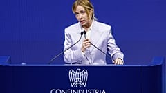 Giorgia Meloni participe à l'assemblée de Confindustria