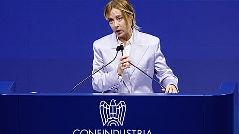 Giorgia Meloni: "União Europeia atual é colosso burocrático que sufoca crescimento"
