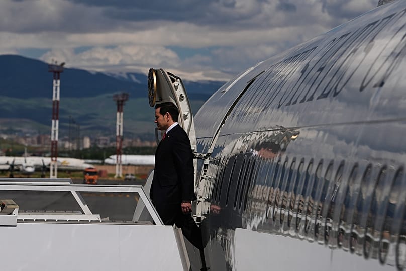US Secretary of State Marco Rubio disembarks his plane at Zvartnots International Airport in Yerevan, 26 May, 2026