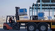 Гуманитарная помощь, ожидающая вывоза на палестинской стороне пункта пропуска «Керем-Шалом» в секторе Газа.