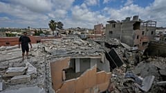 Συντρίμμια μετά από ισραηλινό χτύπημα στον νότιο Λίβανο