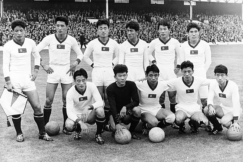 La Corea del Nord del 1966 prima della partita con il Portogallo al Goodison Park