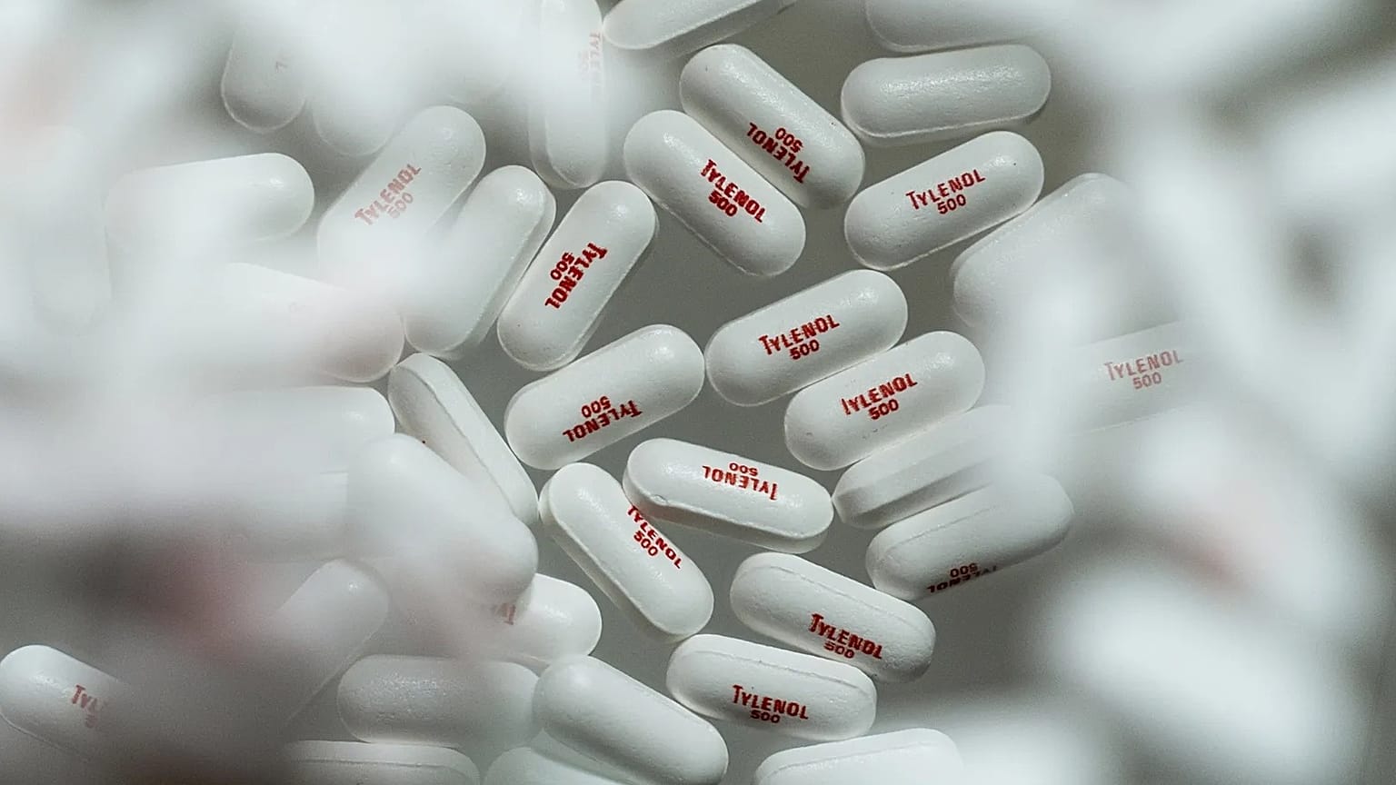 Tylenol pain-relief pills