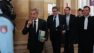 L'ex-président français Nicolas Sarkozy au tribunal d'appel de Paris, le 16 mars, lors de son procès pour financement illégal présumé de sa campagne présidentielle de 2007.