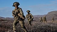 ФОТО АРХИВА: Датские военные участвуют в учениях с сотнями военнослужащих из нескольких европейских стран НАТО в Кангерлуссуаке, Гренландия, среда, 17 сентября 2025 года.