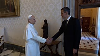 Le pape Léon XIV reçoit Pedro Sánchez au Vatican avant sa visite en Espagne