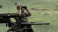 Un soldato ucraino durante un esercitazione anti-droni a Kharkiv