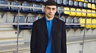 Pedri, calciatore del Barcellona e della nazionale spagnola, in Loewe.