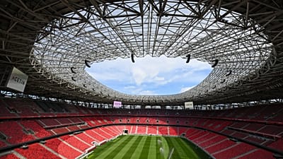 Vue générale de la Puskas Arena, lieu où se déroulera la finale de la Ligue des champions de l'UEFA 2026, à Budapest, en Hongrie