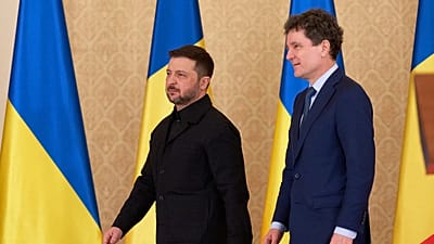 Le président ukrainien Volodymyr Zelenskyy et le président roumain Nicusor Dan à Bucarest, en Roumanie, le 12 mars 2026.