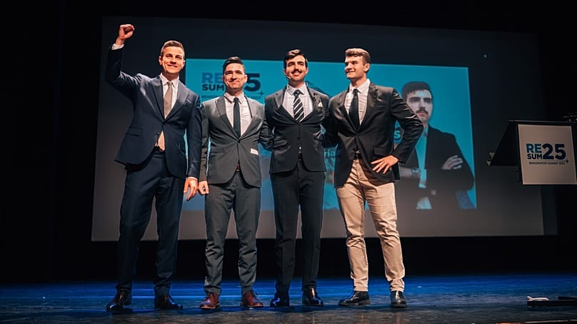 Dries Van Langenhove aus Belgien, Martin Sellner aus Österreich, Afonso Gonçalves aus Portugal und Andrea Ballarati aus Italien 2025 beim Remigrationsgipfel nahe Mailand