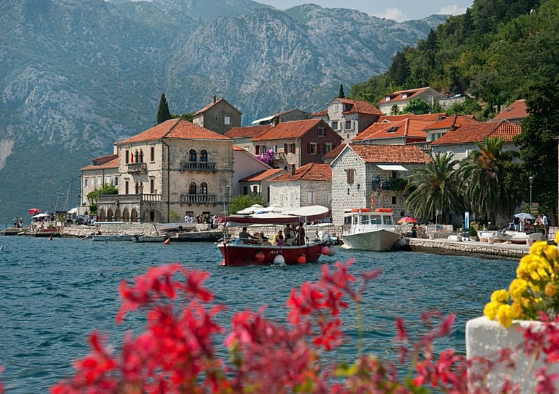 Das malerische Perast bietet viele attraktive Unterkünfte und liegt nur einen Steinwurf von Kotor entfernt