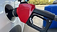 Anarec prevé una bajada de 12 céntimos por litro en gasolina y gasóleo
