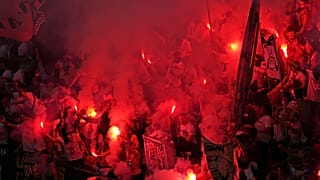 PSG-Fans jubeln, nachdem Ousmane Dembélé im Champions-League-Finale das Führungstor erzielt hat