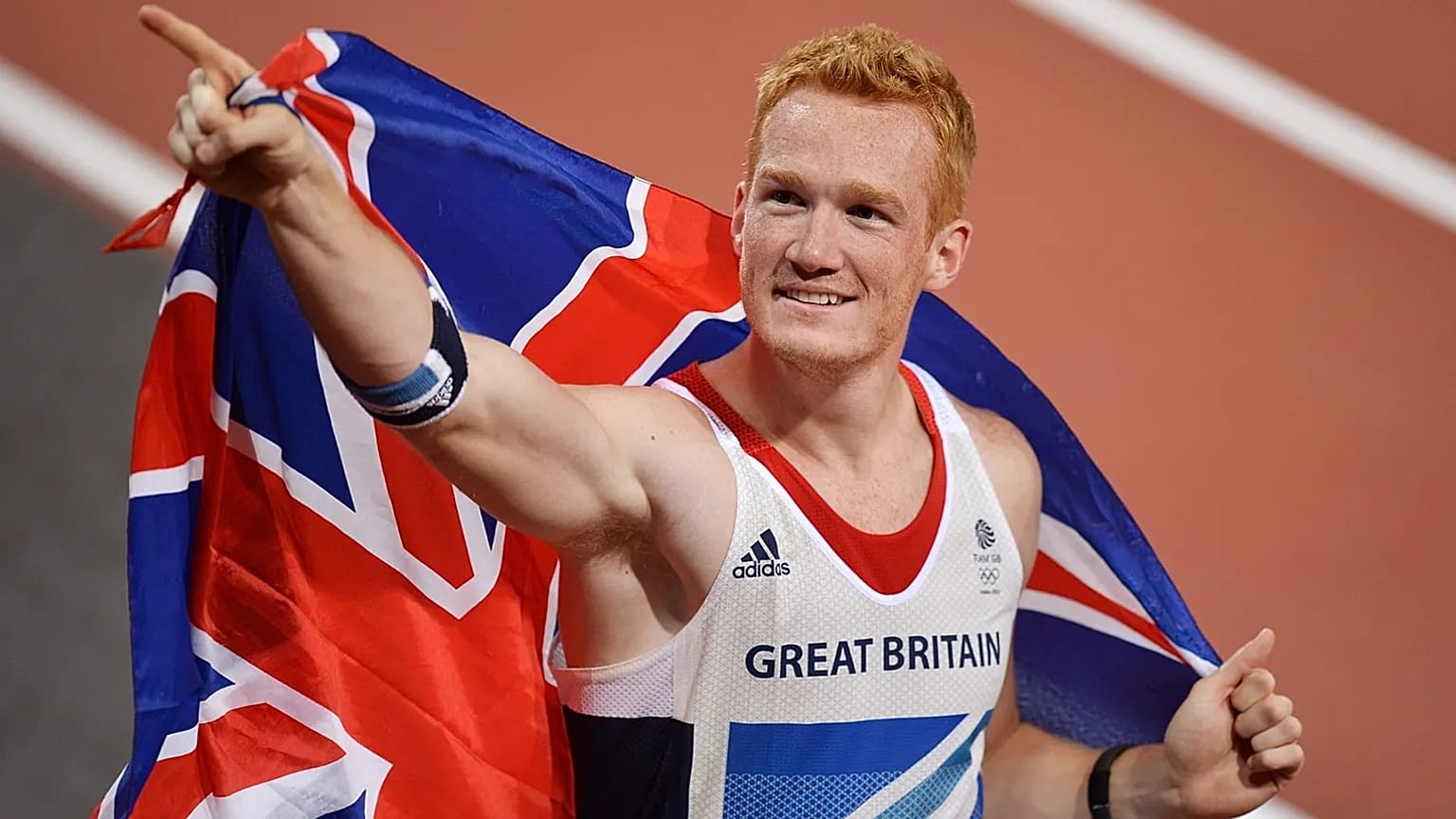 Londra 2012 Olimpiyatları'nda uzun atlamada altın madalya kazanan Greg Rutherford, şimdi tatil planlarında sözün çocuklarda olmasını savunuyor.