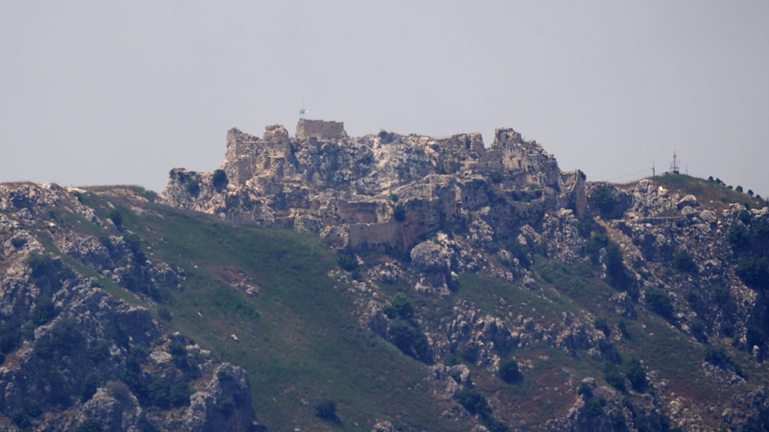 Bandiera di Israele issata sul castello di Beaufort in Libano Meridionale, 31/05/2026