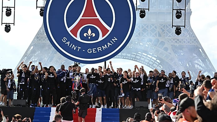 París se vuelca con el PSG en una celebración masiva ensombrecida por los disturbios