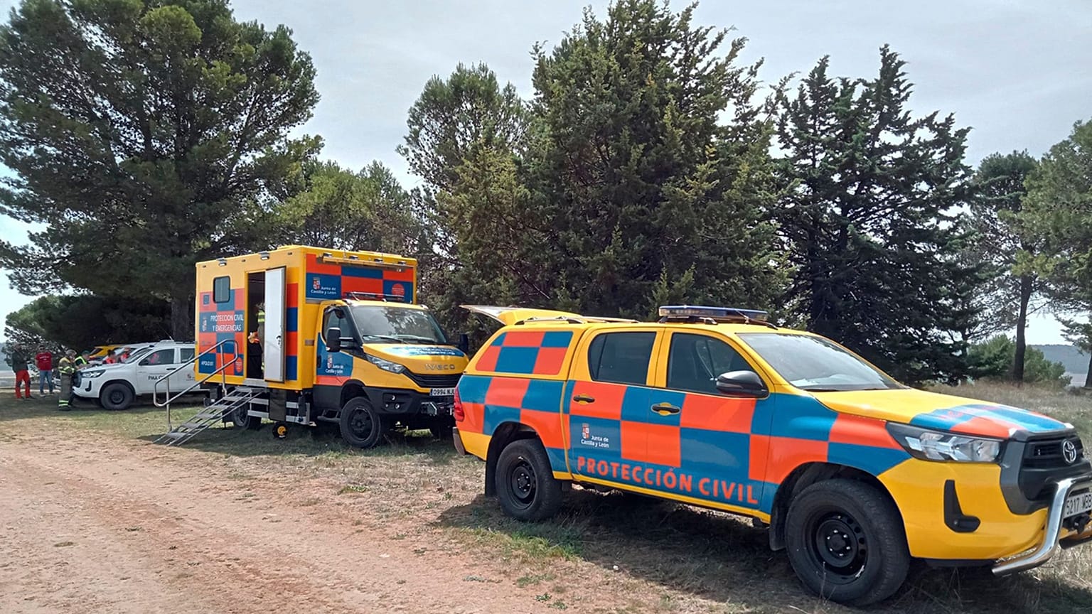 ARCHIVO: Medios de la Agencia de ProteccióN Civil y Emergencias participan en un simulacro de incendio forestal en el campo de maniobras de Renedo-Cabezón Valladolid.