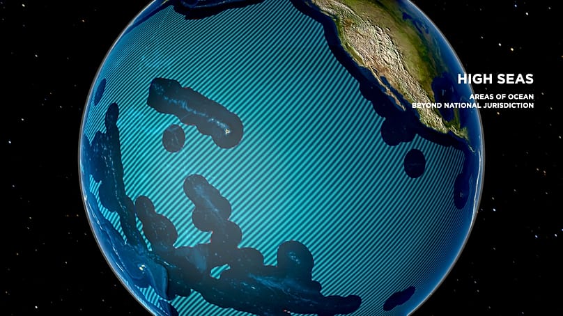 La haute mer commence à environ 370 kilomètres des côtes