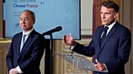 Le président français Emmanuel Macron et Masayoshi Son, président-directeur général de SoftBank Group Corp., à l'Élysée, à Paris, le 1er juin 2026.
