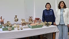 Η Υπουργός Πολιτισμού της Ελλάδας, Λίνα Μενδώνη και η Υφυπουργός Πολιτσιμού της Κύπρου, δρ Βασιλική Κασσιανίδου